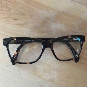 tortoise shell eyeglass frames